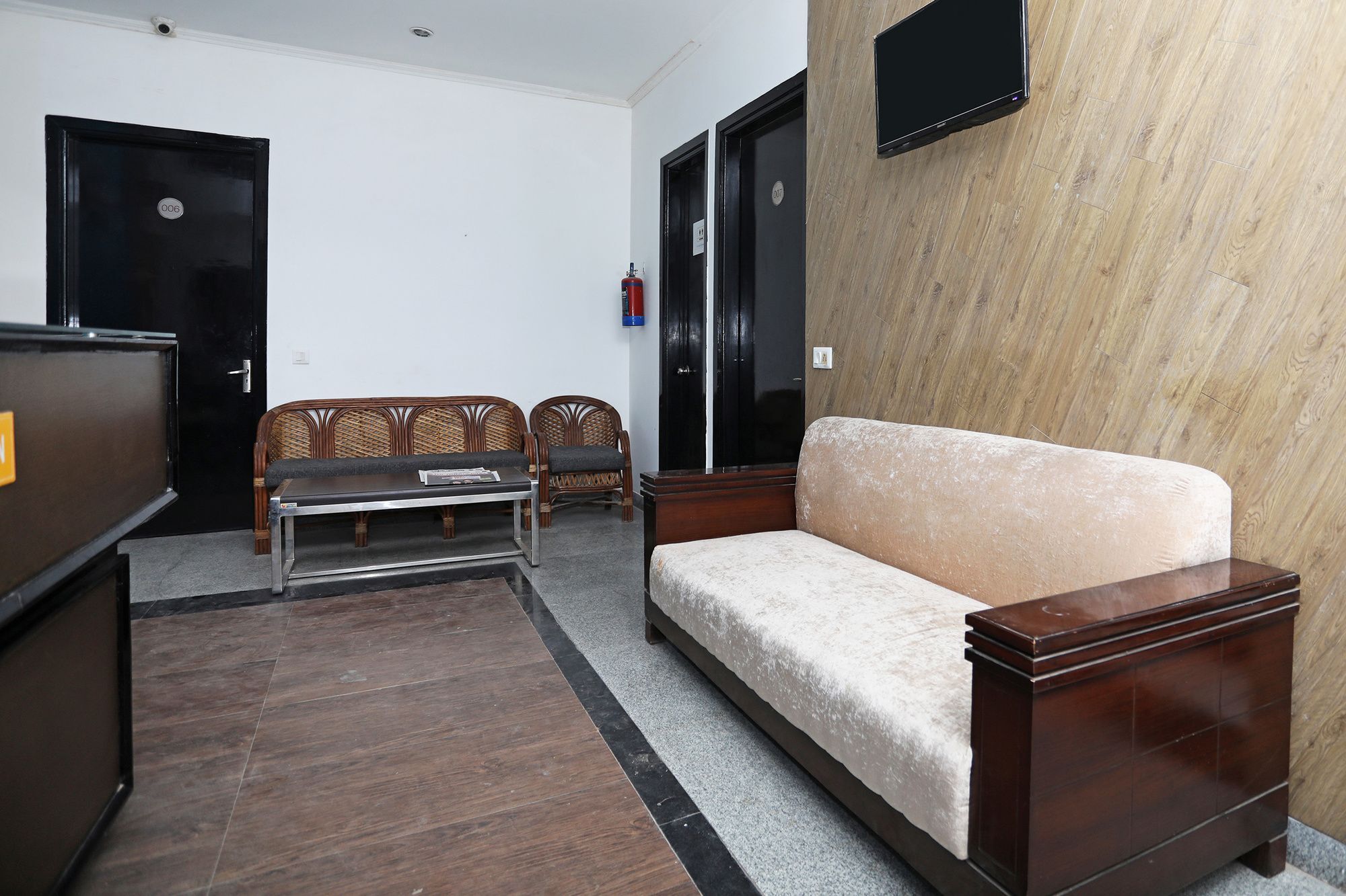 Hotel O Golf Stays Near Aravali Biodiversity Park Gurgaon Eksteriør billede